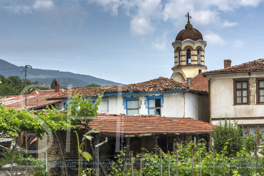Село Червен, Църквата Пророк Илия, Област Пловдив