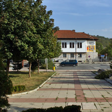Ябланица, центъра на града - Снимки от България, Курорти, Туристически Дестинации