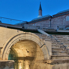 Пловдив, Главна улица, площад Римски Стадион