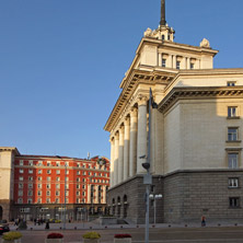 Площад Независимост, Министерски Съвет и Президентство, София - Снимки от България, Курорти, Туристически Дестинации