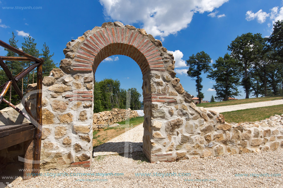 Антична Римска Крепост Цари Мали Град, Село Белчин, София ОбластSofia Province, Municipality Samokov, Village Belchin, Belchin photos from Bulgaria, high-resolution images, Bulgaria, Photos from Belchin, historical monuments, stock images, restored touris