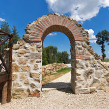 Антична Римска Крепост Цари Мали Град, Село Белчин, София ОбластSofia Province, Municipality Samokov, Village Belchin, Belchin photos from Bulgaria, high-resolution images, Bulgaria, Photos from Belchin, historical monuments, stock images, restored touris - Снимки от България, Курорти, Туристически Дестинации