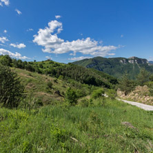 Планина Родопи, Близо село Борово, Пловдивска Област - Снимки от България, Курорти, Туристически Дестинации