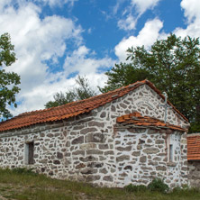 Кръстова Гора, Църква Света Троица, Пловдивска Област