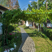 Самоков, Самоковски девически манастир Покров Богородичен, София Област