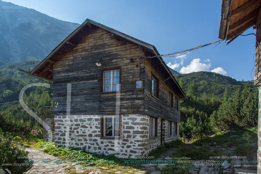 Хижа Вихрен, Пирин