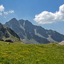Връх Яловарника, Пирин