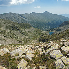 Изкачване на Връх Каменица, изглед към Митрово езеро, Пирин