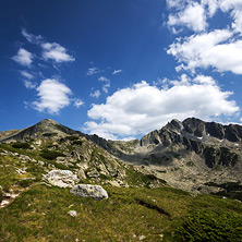 Връх Яловарника, Пирин