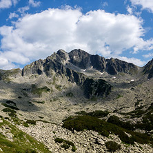 Връх Яловарника, Пирин