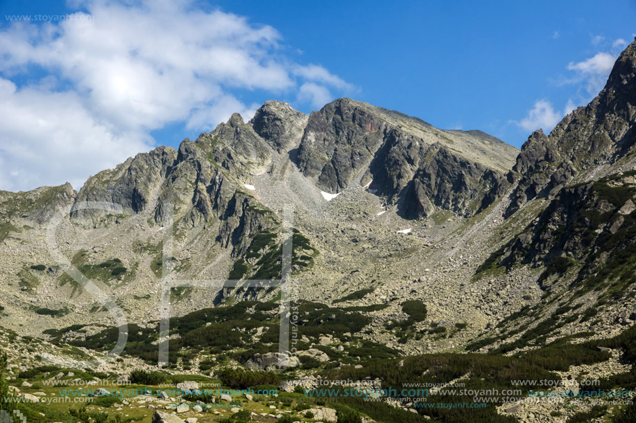 Връх Яловарника, Пирин