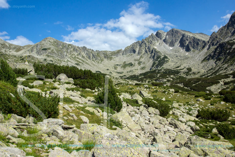 Връх Яловарника, Пирин