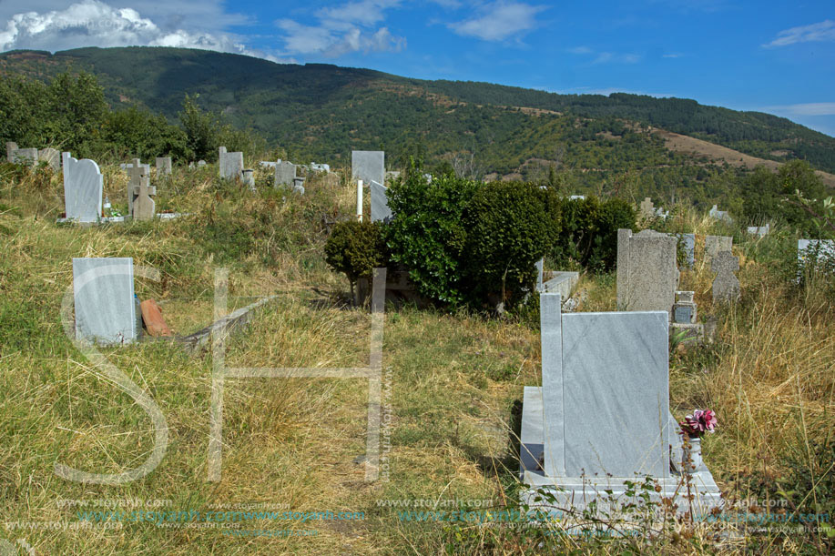 Гробището в Село Гега, Благоевградска област