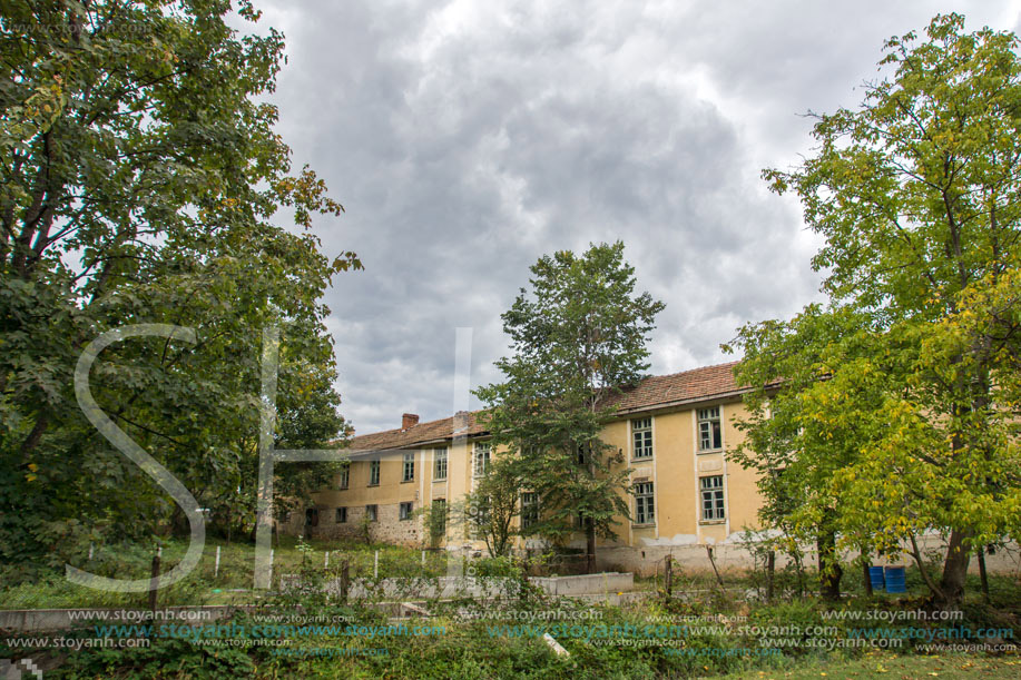 Етрополски Манастир Света Троица, София Област