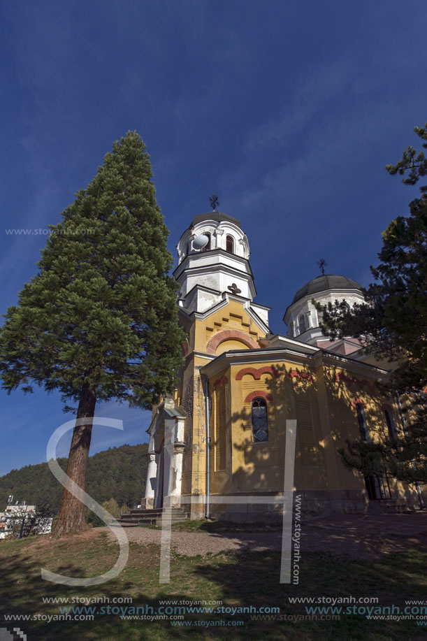 Църква Покров Богородичен, Кремиковски манастир Свети Георги Победоносец, Област София Град