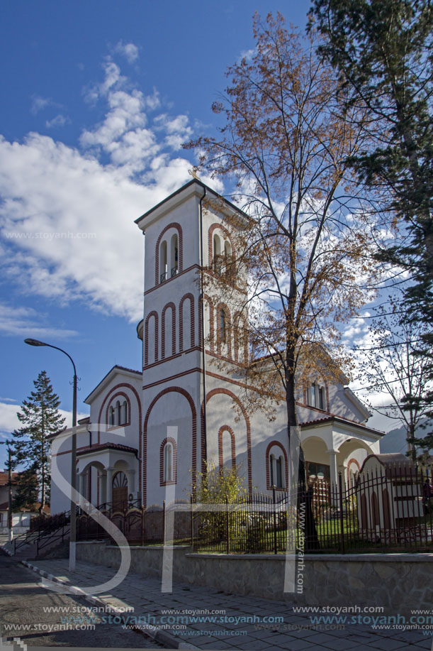 Църквата свети Атанас,  Село Лозен, Област София Град