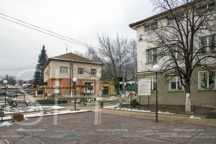 Село Антон, София Област