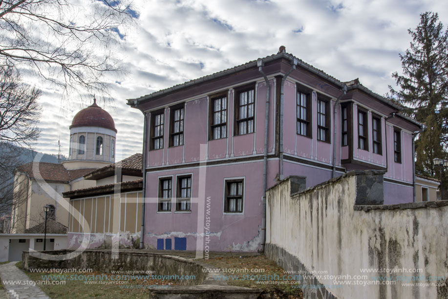 Град Клисура, Църквата и  Стара Къща, Пловдивска област