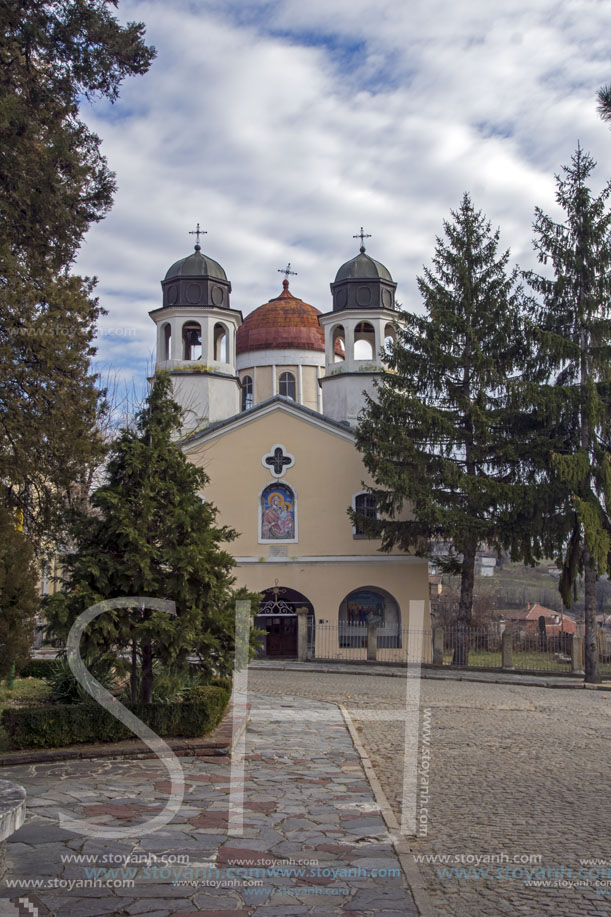 Църквата в Град Клисура, Пловдивска област