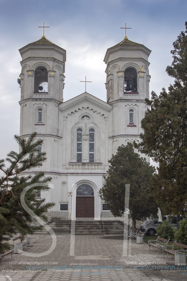 Село Белозем, Католическа църква Свети Франциск, Област Пловдив