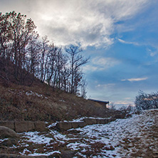 Тракийски култов комплекс, Четиньовата могила, Старосел, Област Пловдив