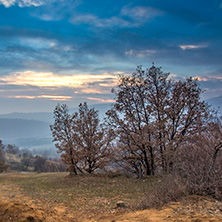 Залез в Средна Гора, близо до Село Старосел, Област Пловдив