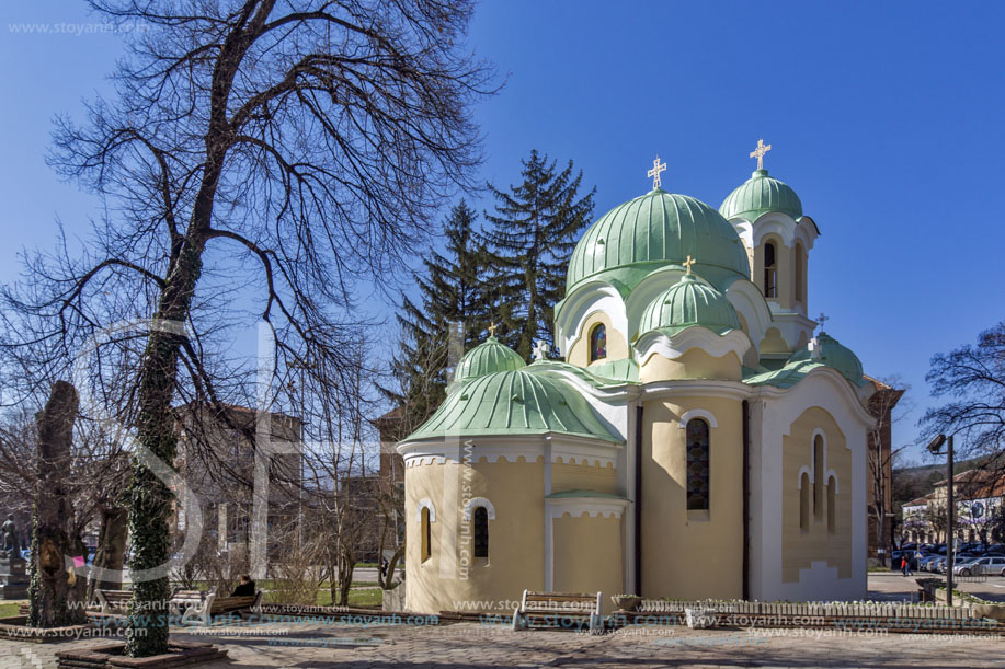 Перник, Църква Свети Иван Рилски,  Област Перник