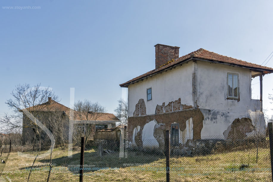 Село Егълница, Област Перник