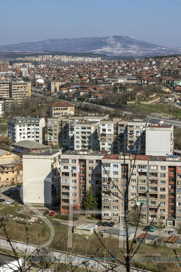 Поглед към Перник от крепостта Кракра, Област Перник