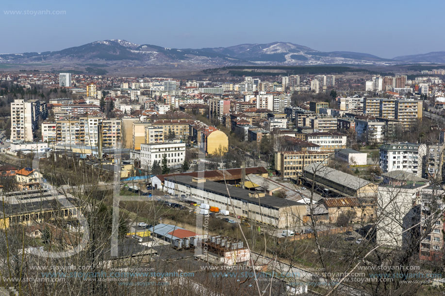 Поглед към Перник от крепостта Кракра, Област Перник