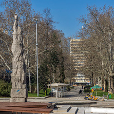 Димитровград, Площад Дружба,   Област Хасково - Снимки от България, Курорти, Туристически Дестинации