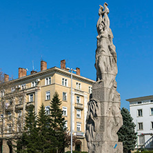 Димитровград, Площад Дружба,   Област Хасково - Снимки от България, Курорти, Туристически Дестинации