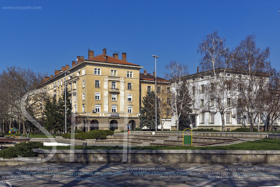 Димитровград, Площад Дружба,   Област Хасково