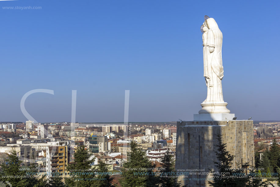 Град Хасково, Статуя на Света Богородица с Младенеца, Област Хасково