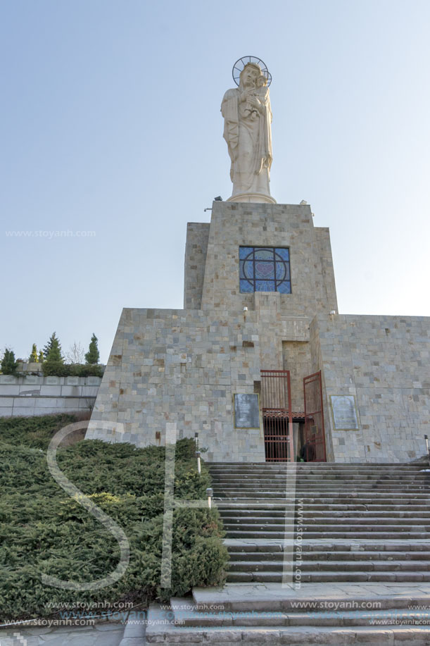 Град Хасково, Статуя на Света Богородица с Младенеца,Област Хасково