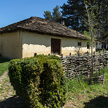 Къкринско Ханче, Село Къкрина, Област Ловеч