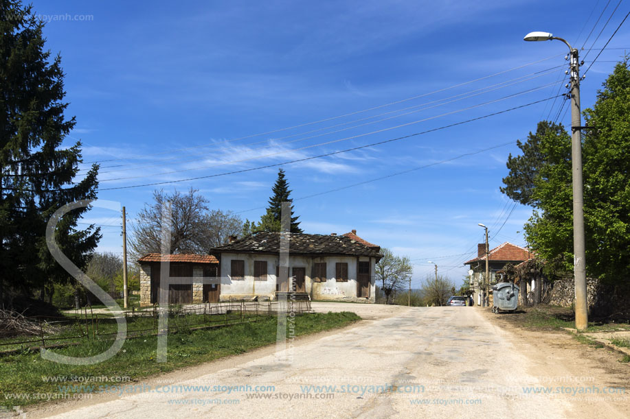 Село Деветаки, Област Ловеч