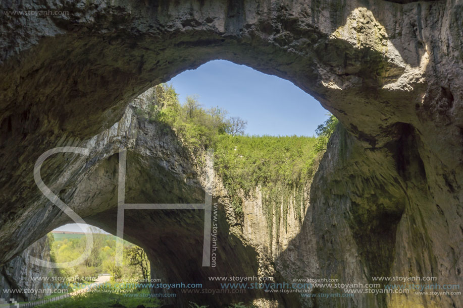 Devetashka Cave, Lovech Region