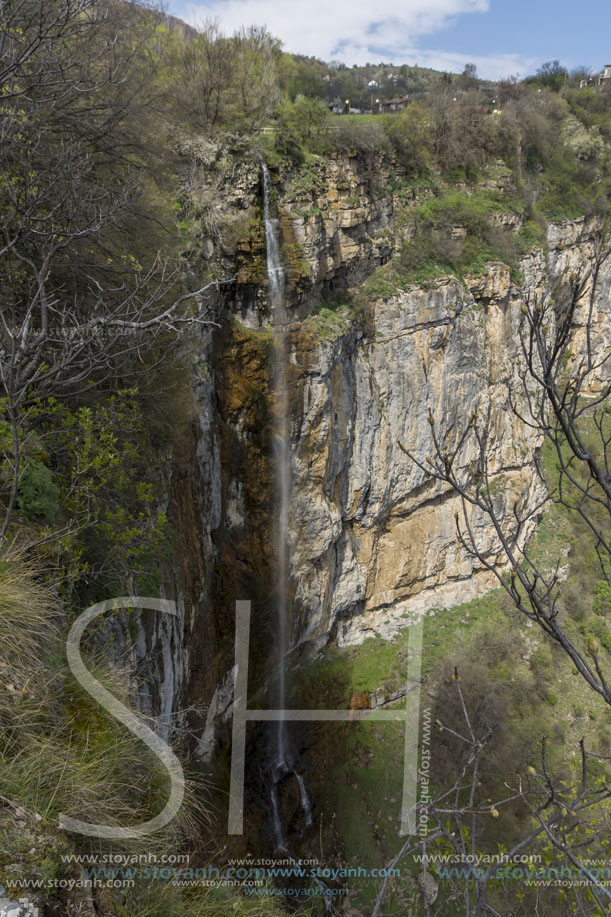 Водопад Скакля, Близо до село Заселе, Стара Планина, София Област