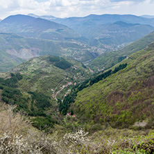 Искърско Дефиле, Село Гара Бов, София Област - Снимки от България, Курорти, Туристически Дестинации