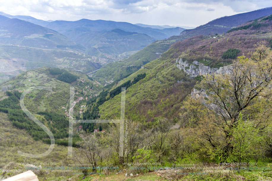 Стара Планина близо до село Заселе, София Област