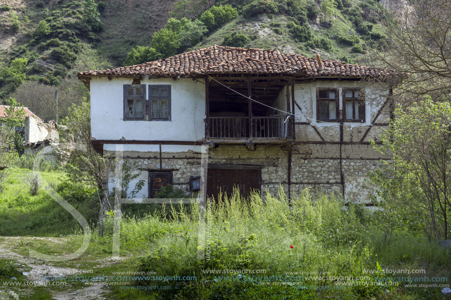 Село Златолист, Стара Къща, Област Благоевград