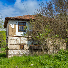 Село Златолист, Стара Къща, Област Благоевград - Снимки от България, Курорти, Туристически Дестинации