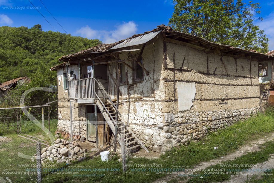 Село Златолист, Стара Къща, Област Благоевград