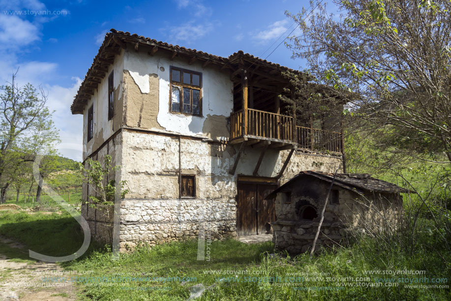 Село Златолист, Стара Къща, Област Благоевград