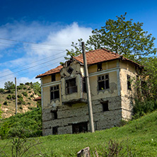 Село Златолист, Стара Къща, Област Благоевград - Снимки от България, Курорти, Туристически Дестинации