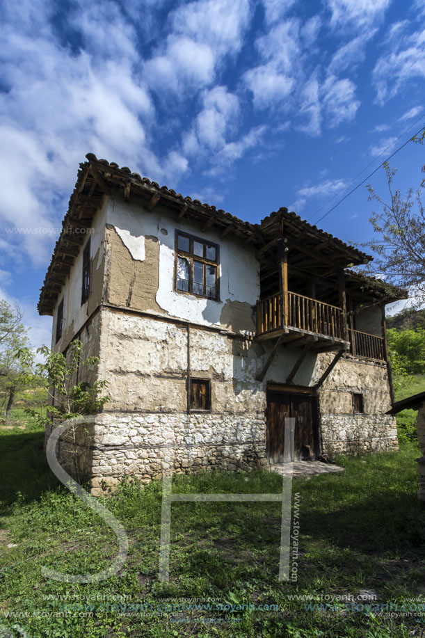 Село Златолист, Стара Къща, Област Благоевград