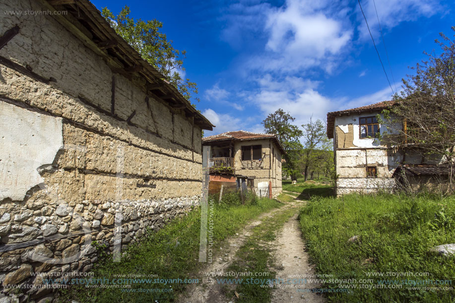 Село Златолист, Стара Къща, Област Благоевград