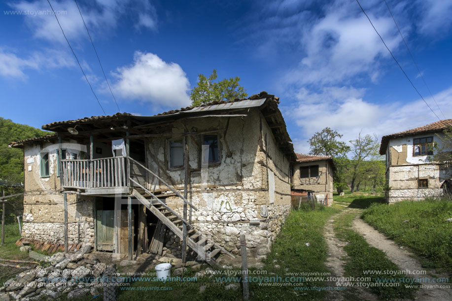 Село Златолист, Стара Къща, Област Благоевград