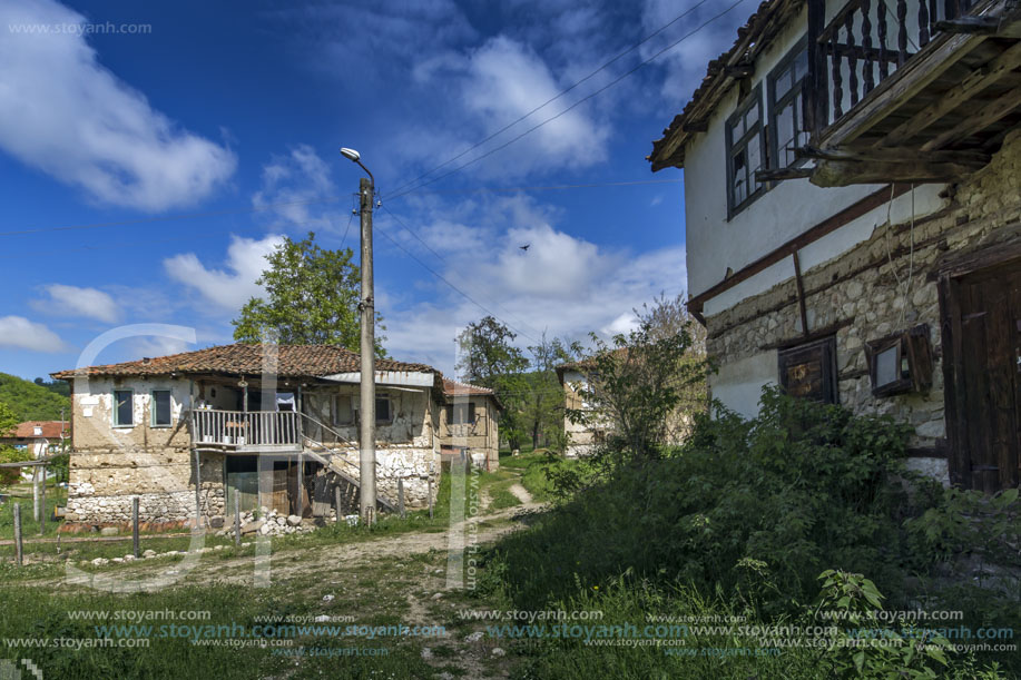 Село Златолист, Стара Къща, Област Благоевград